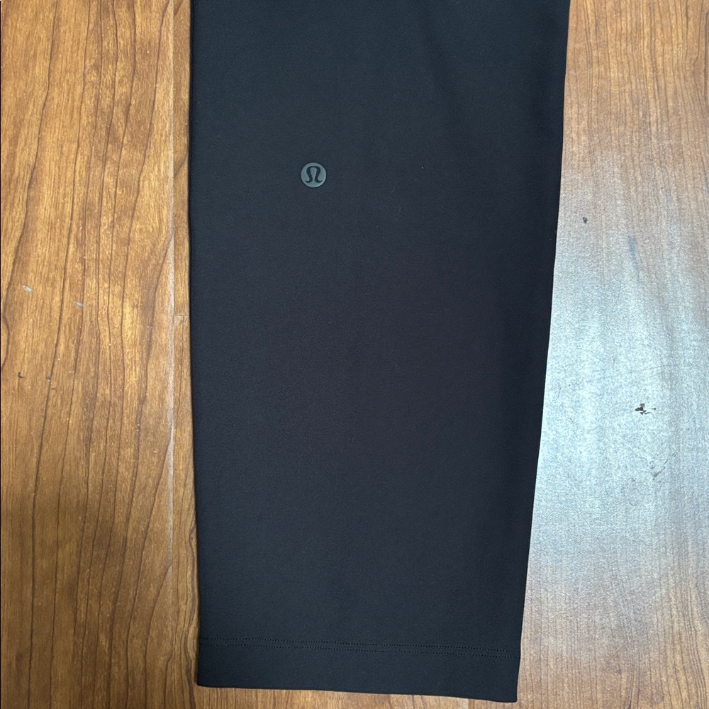 Lululemon On The Fly Pant Black Woven 27” Inseam - Picture 3 of 5